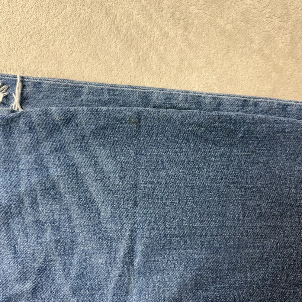 American Eagle Strigid Mom Jeans Womens 14 Short Blue Distressed High Rise Denim